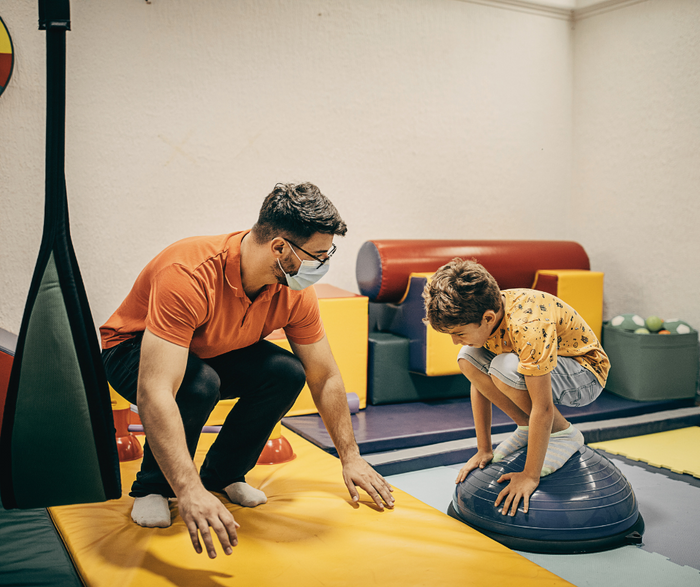 Mentoring in The Art of Therapy: Being Child-Led