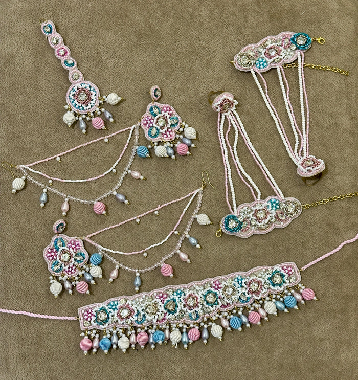 Pastel Blush Beaded Bridal Jewellery Set – Necklace, Earrings, Tikka & Hathphool