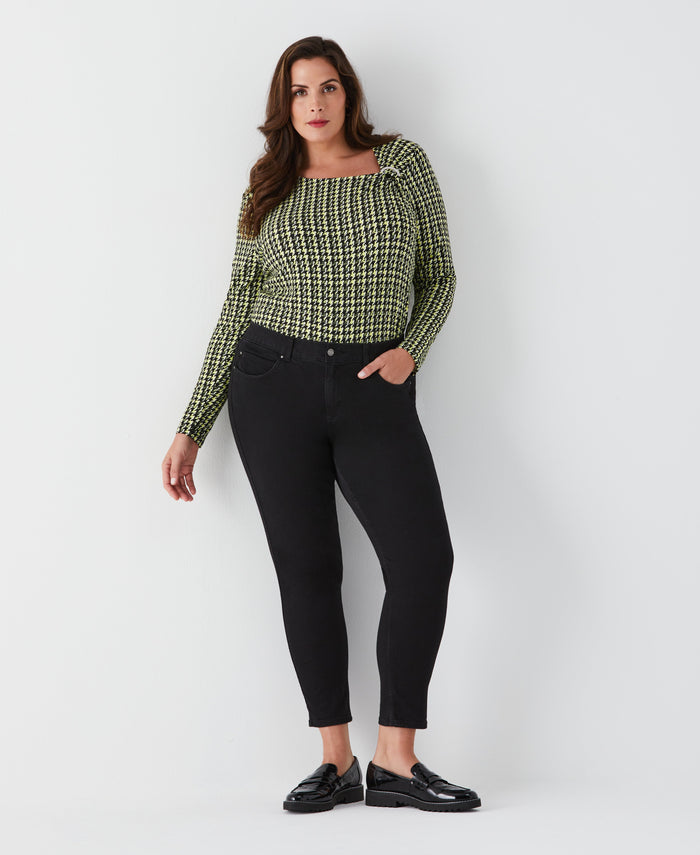 Plus Size Houndstooth Print Asymmetric Neck Top (Black)