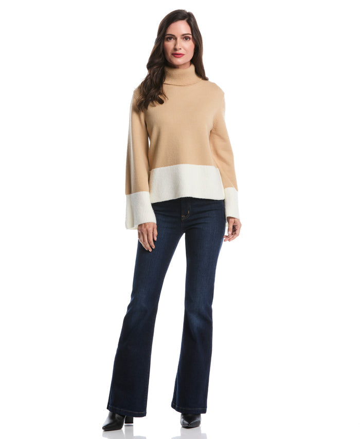 Color Block Trim Turtleneck Sweater (Irish Cream)
