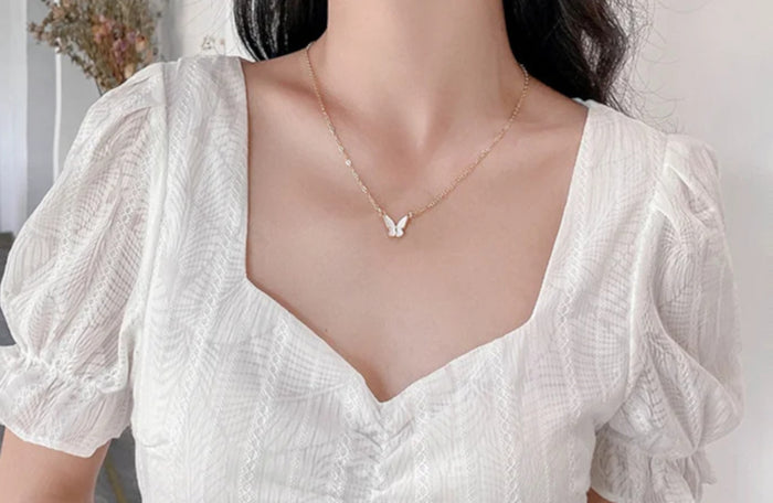 Delicate Golden Chain Dainty Butterfly Pendant Necklace Charm Layering Jewelry