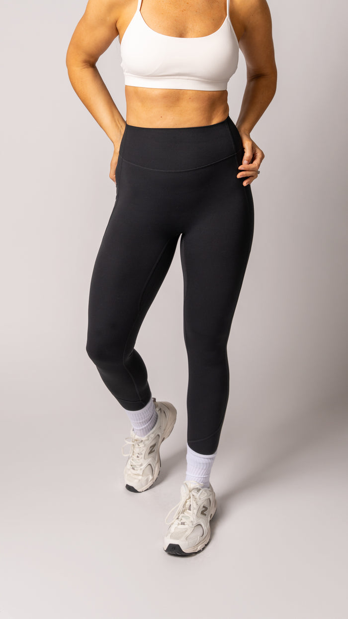 Focus Tight in Jet | Tights | Tuff Collection