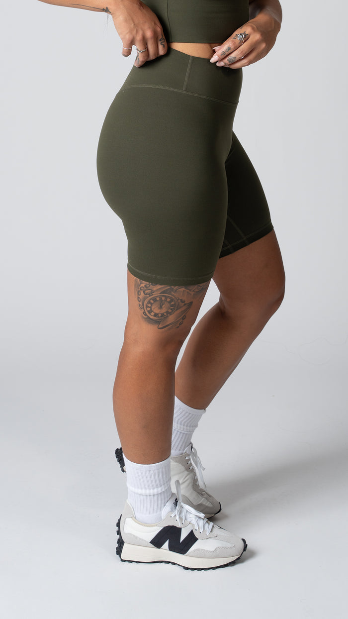 Harmony Short 7" in Olive - view 2