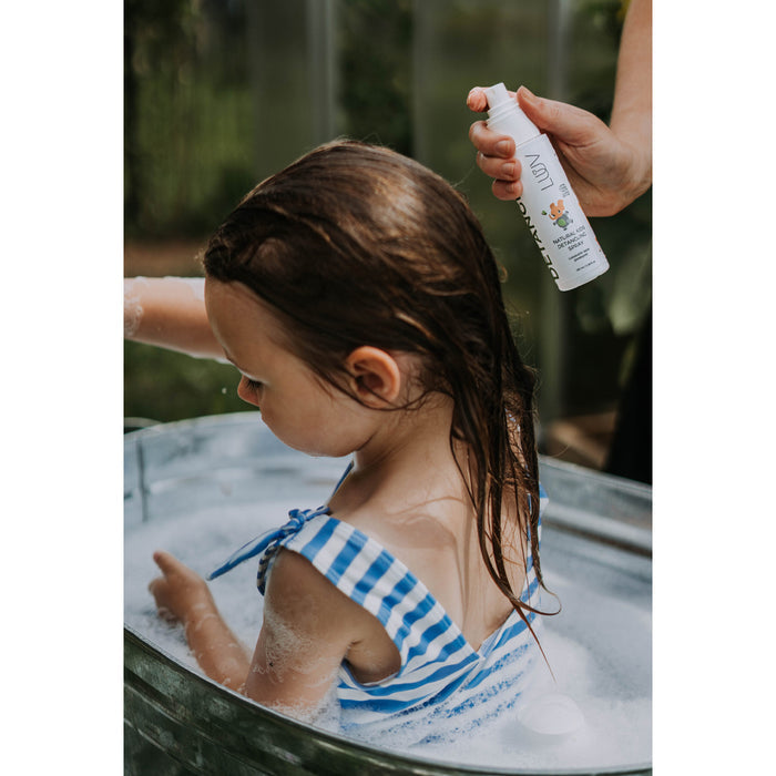 LUUV Natural Kids Detangling Spray - purškiklis plaukų iššukavimui vaikams