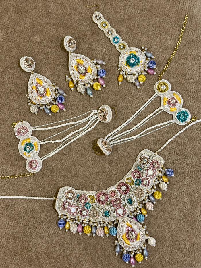 Pastel Beaded Haldi Jewellery Set – Necklace, Earrings, Tikka & Hathphool