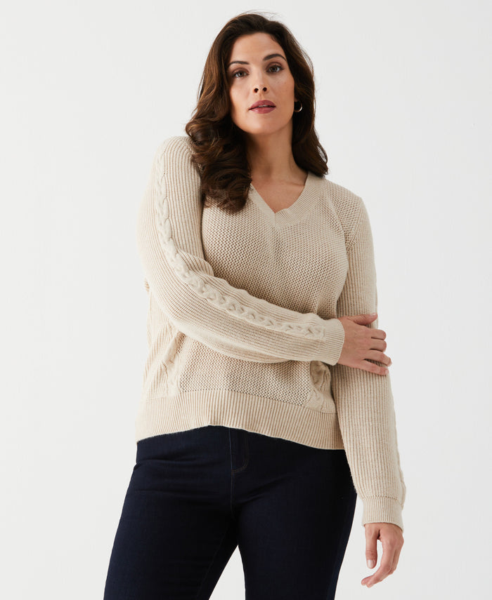 Plus Size Cable Knit V-Neck Sweater (Wheat Heather)