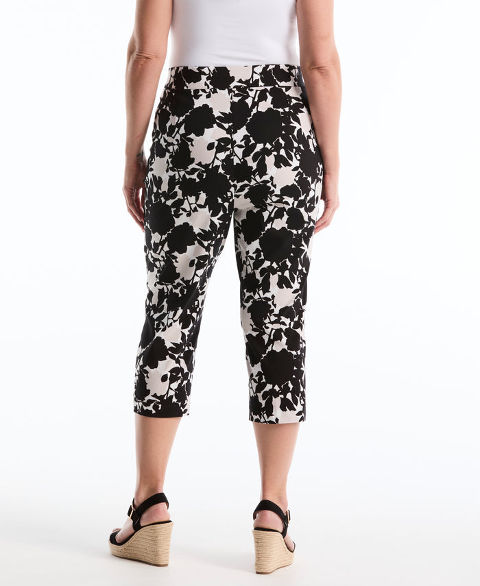 Plus Size Floral Print Capri with Riveted Vent (Moonbeam)