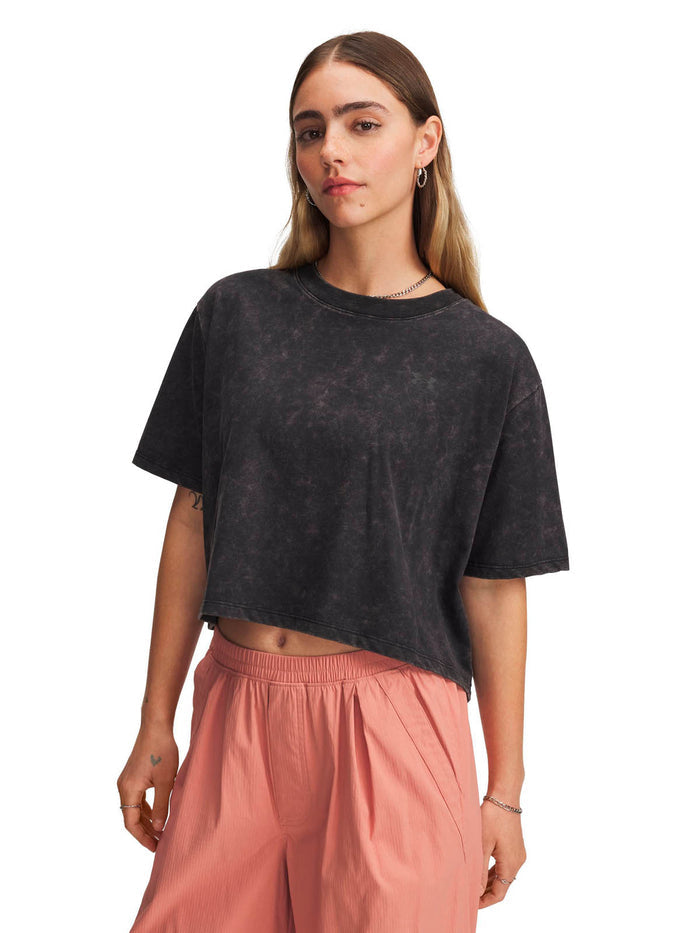 Polera manga corta Lifestyle para mujer Boxy Crop Wash negro Under Armour