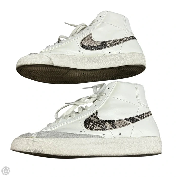 Shoes Sneakers By Nike In Snakeskin Print, Size: 8