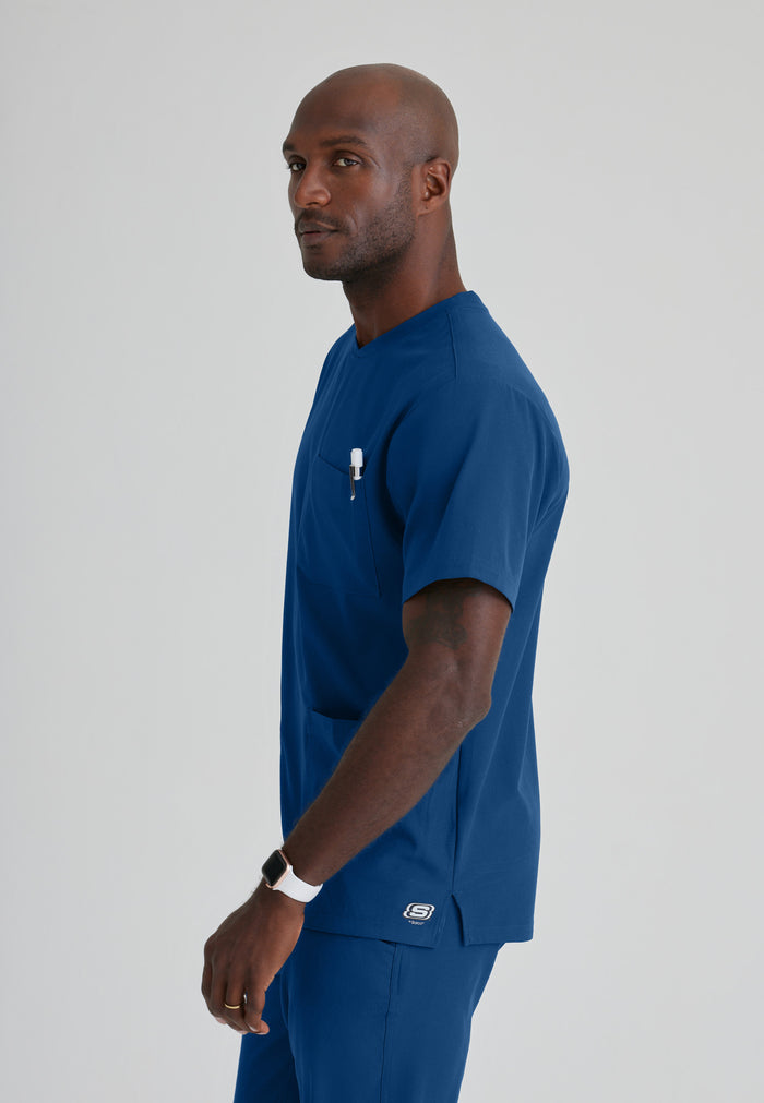 Skechers™ Vitality Men's 4-Pocket Crew Top