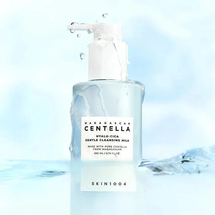 SKIN1004 Madagascar Centella Hyalu-Cica Gentle Cleansing Milk 200 mL