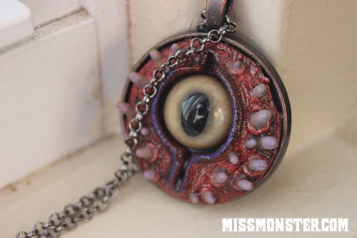 SPINE CREATURE PENDANT