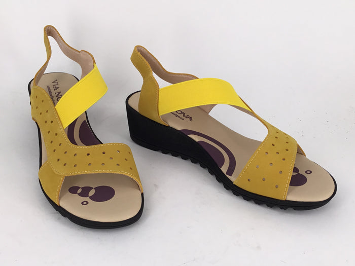 36 / Mustard Nubuck